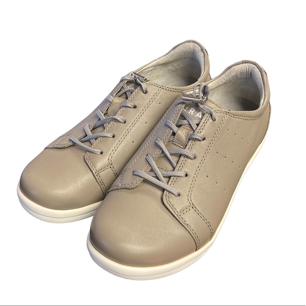 TRAQ by Alegria Lace-up Shoes